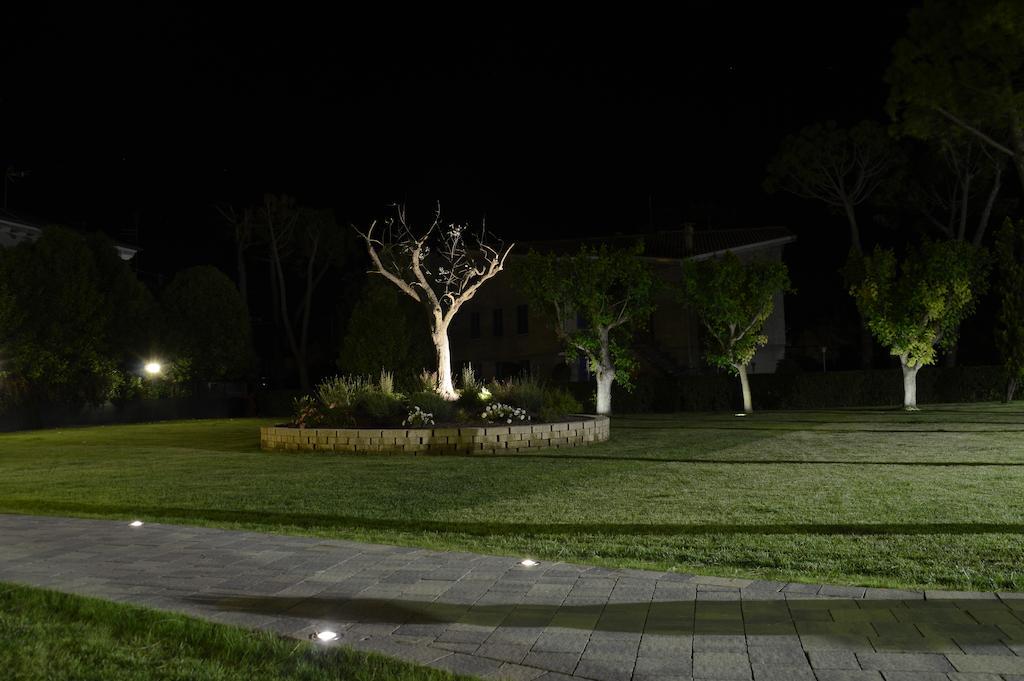 Hotel Ausonia Monte Porzio ภายนอก รูปภาพ